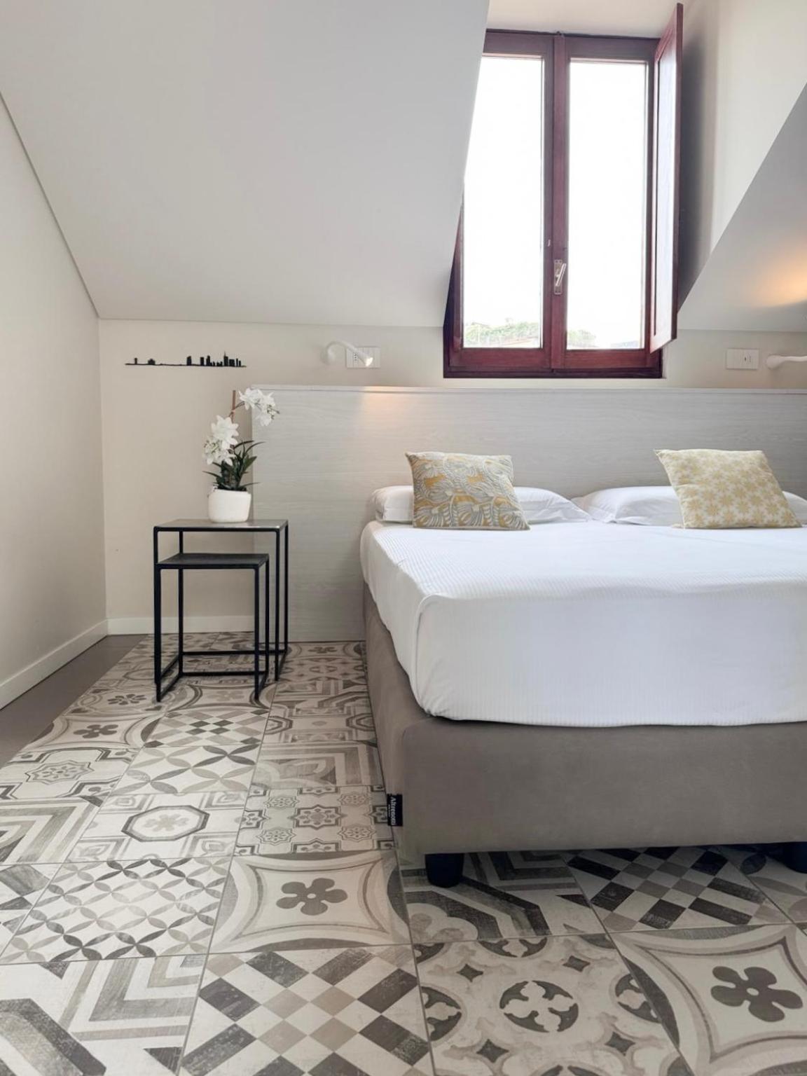 מילאנו Comecasa 10 Minutes Walk From Duomo 2 Bedroom Apartment מראה חיצוני תמונה