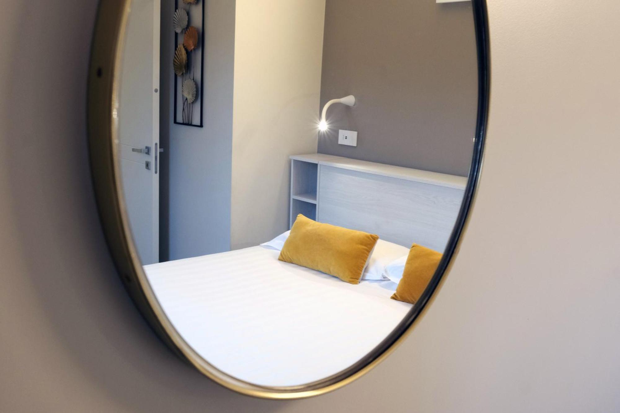 מילאנו Comecasa 10 Minutes Walk From Duomo 2 Bedroom Apartment מראה חיצוני תמונה